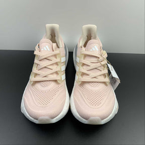Tênis Adidas UltraBoost Light 23