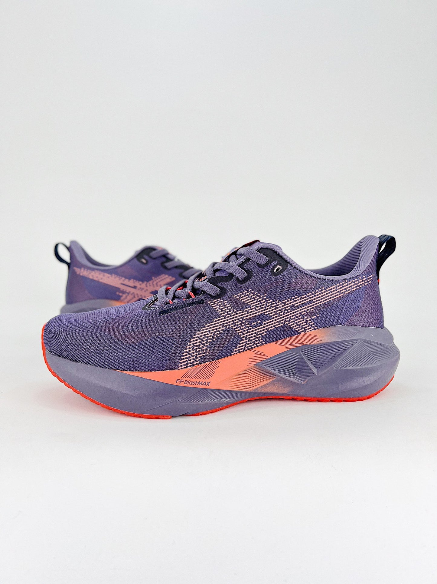 Tênis Asics Novablast 5