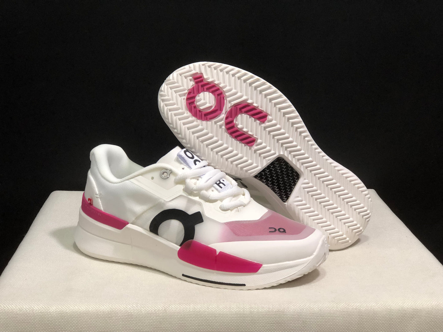 Tênis On The Roger Pro 2