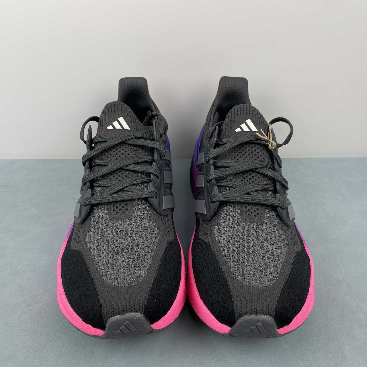 Tênis Adidas Ultraboost 5