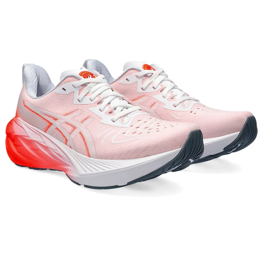 Tênis Asics Novablast 4