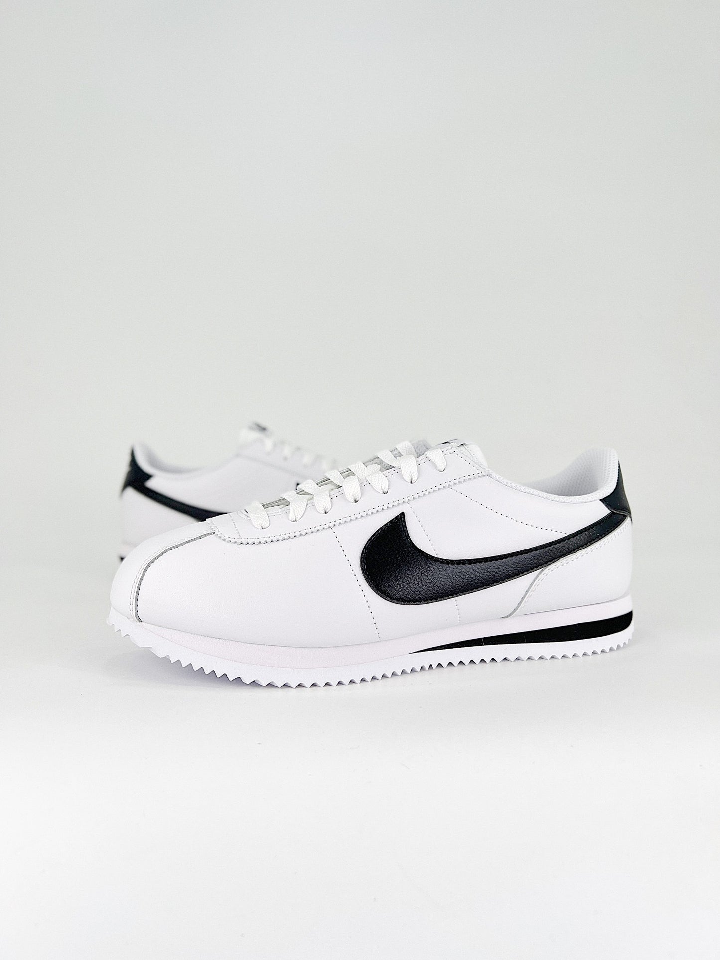 Nike Cortez White Black