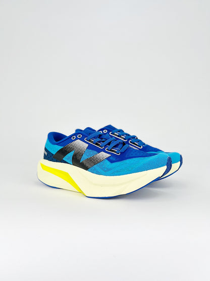 Tênis New Balance Fuelcell Supercomp Elite V4