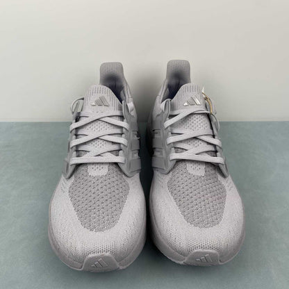 Tênis Adidas Ultraboost 5