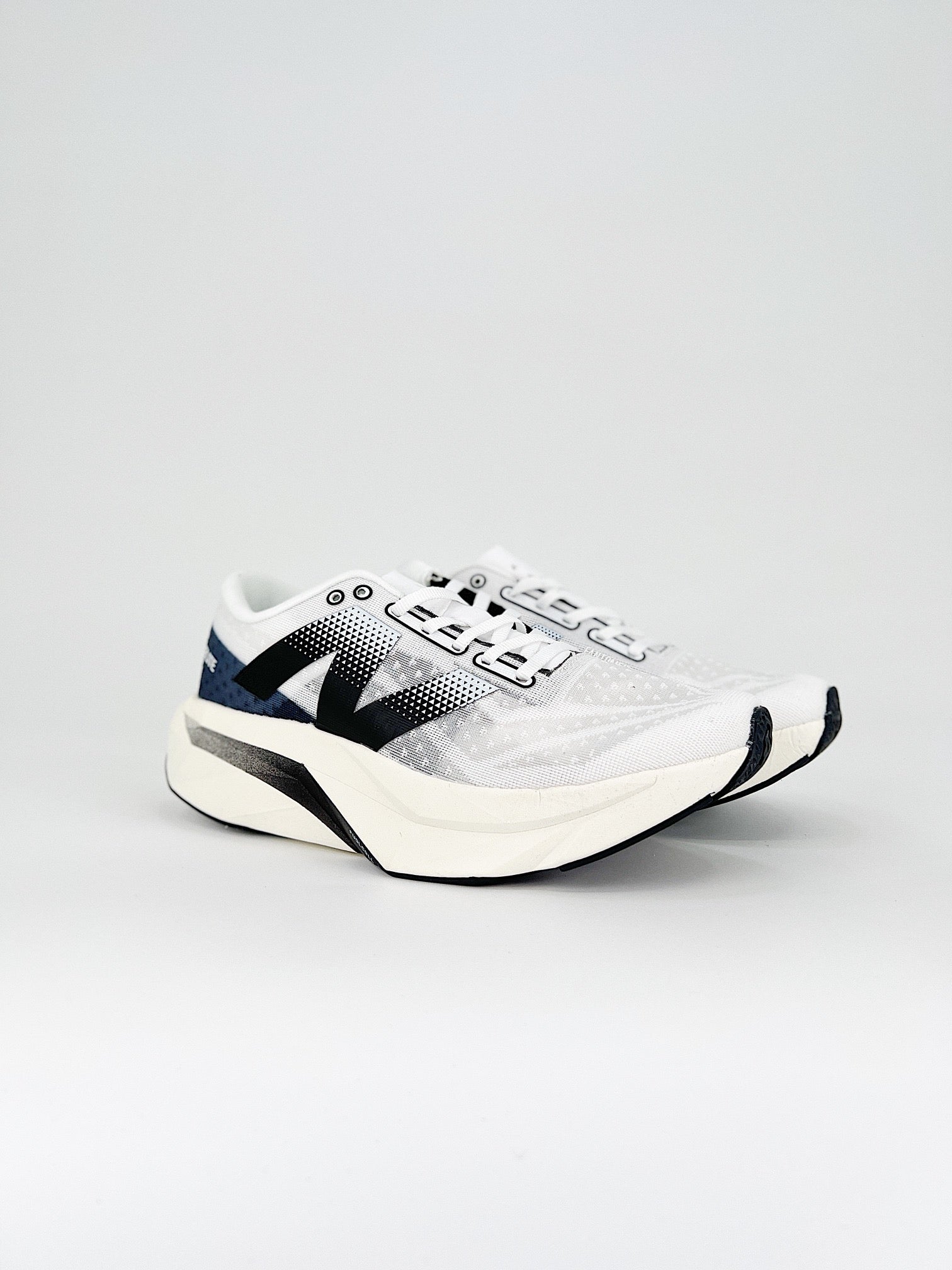 Tênis New Balance Fuelcell Supercomp Elite V4 – VK Sneakers