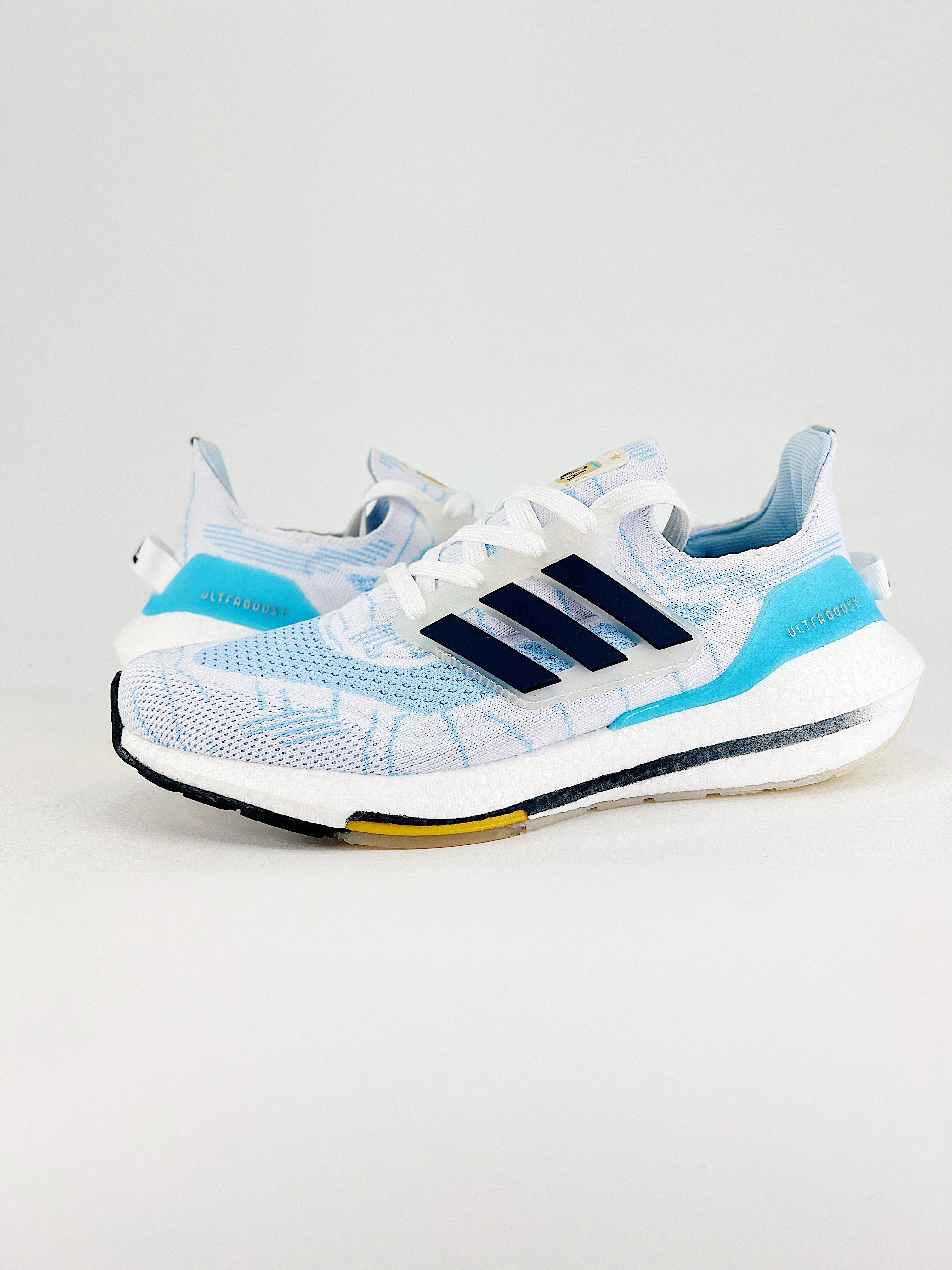 Tênis Adidas UltraBoost 21 Argentina Edição Especial – VK Sneakers