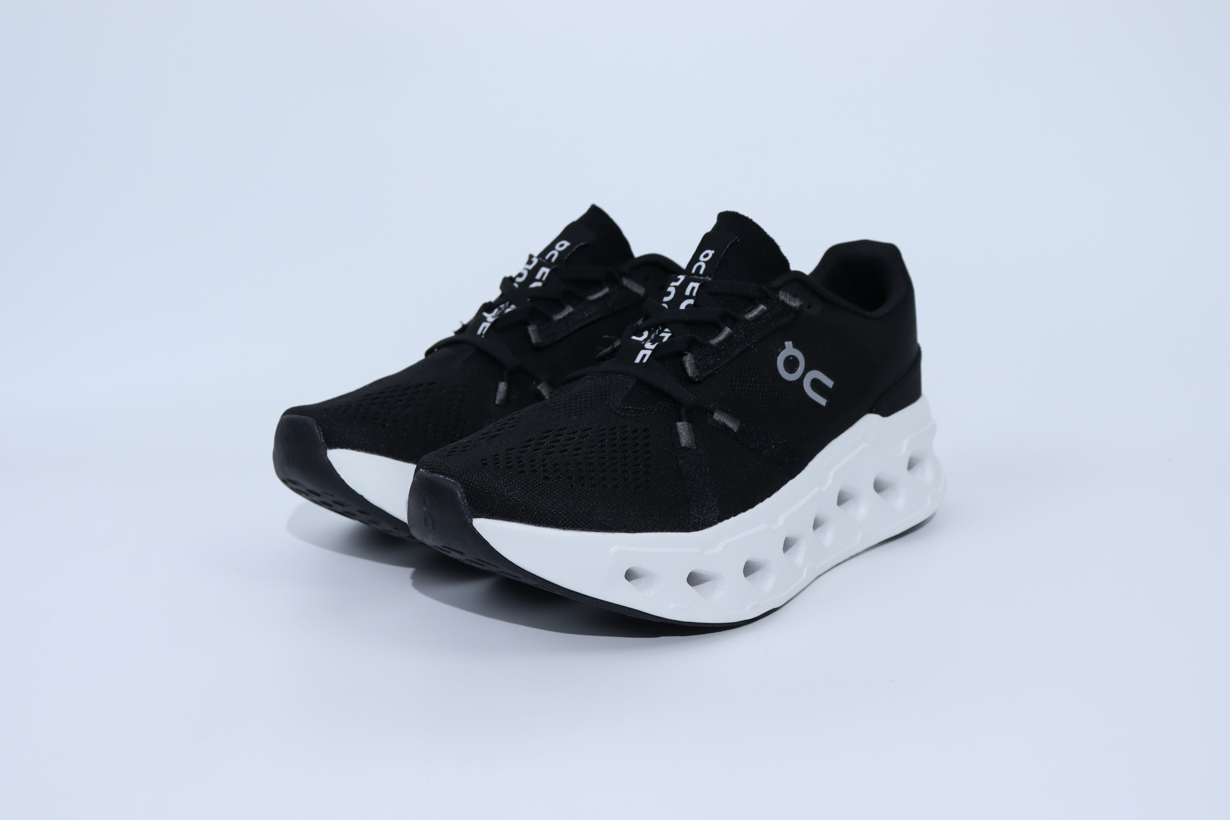 On Running Cloudeclipse Black White