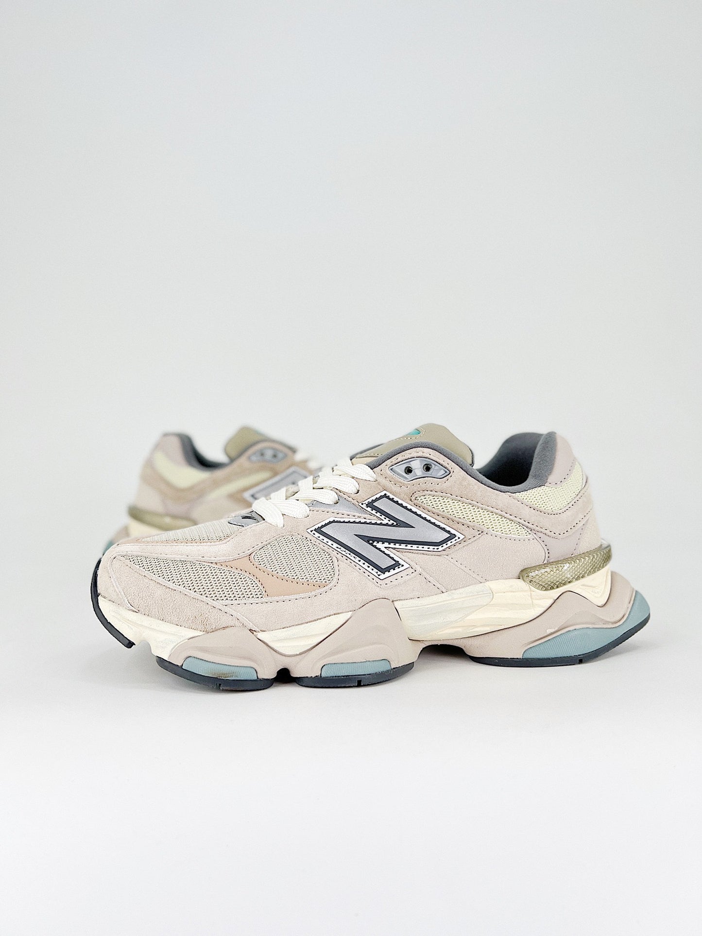 New Balance 9060 Sea Salt