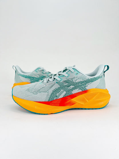 Tênis Asics Novablast 5