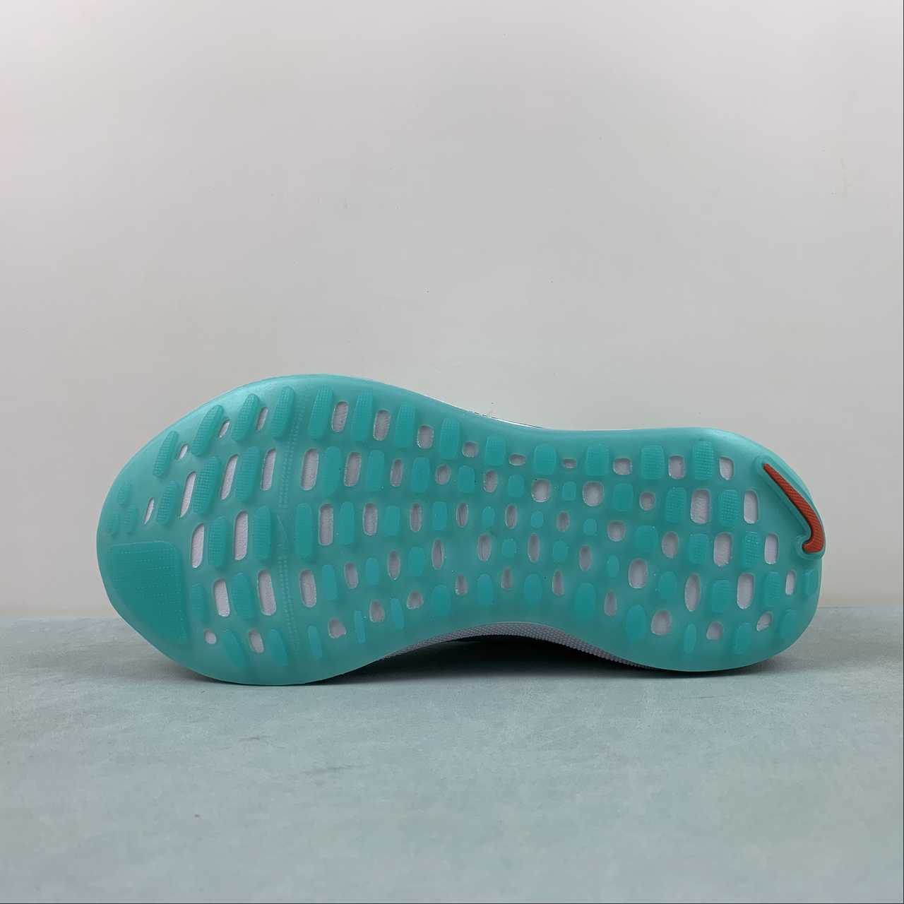 Tênis Nike Infinity Run 4