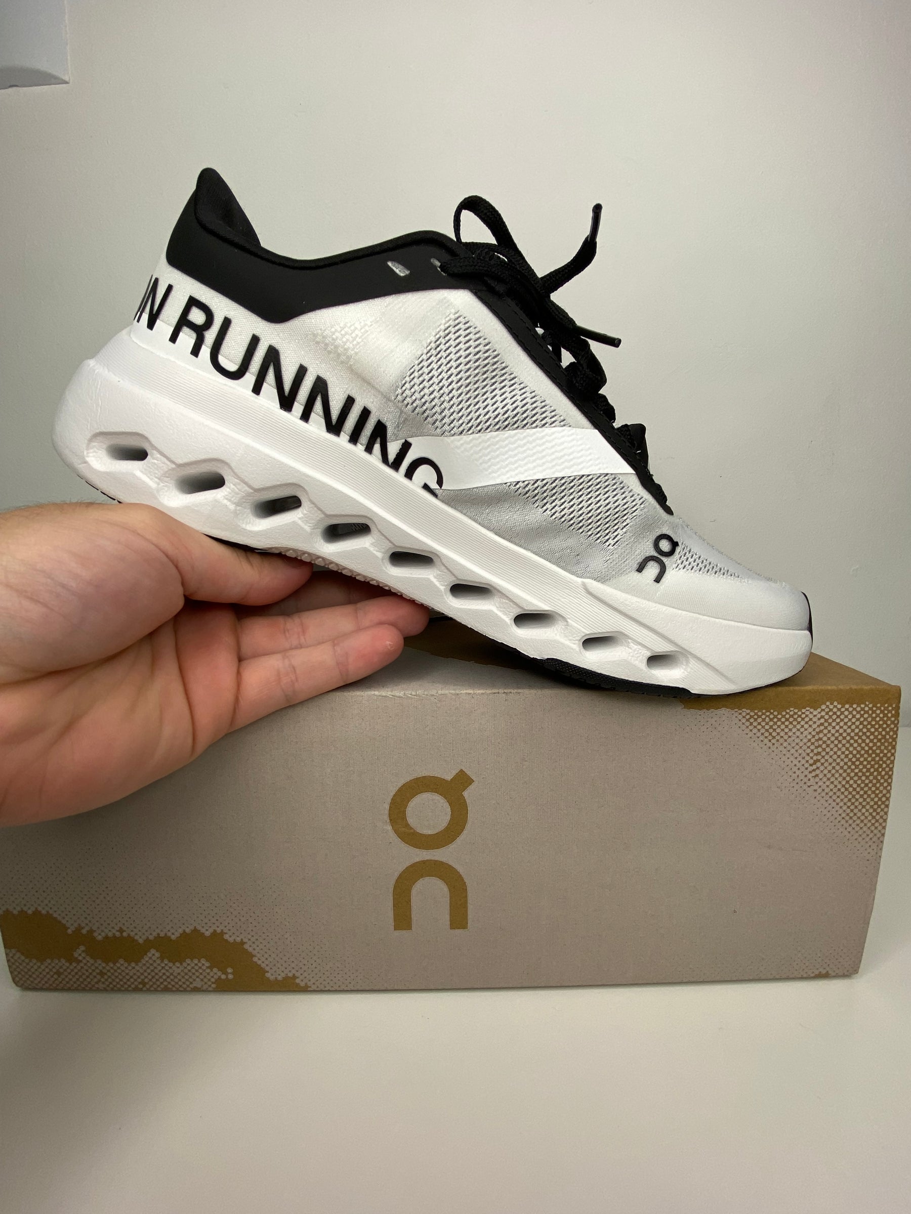 Tênis On Running Cloudsurfer Next - PRONTA ENTREGA