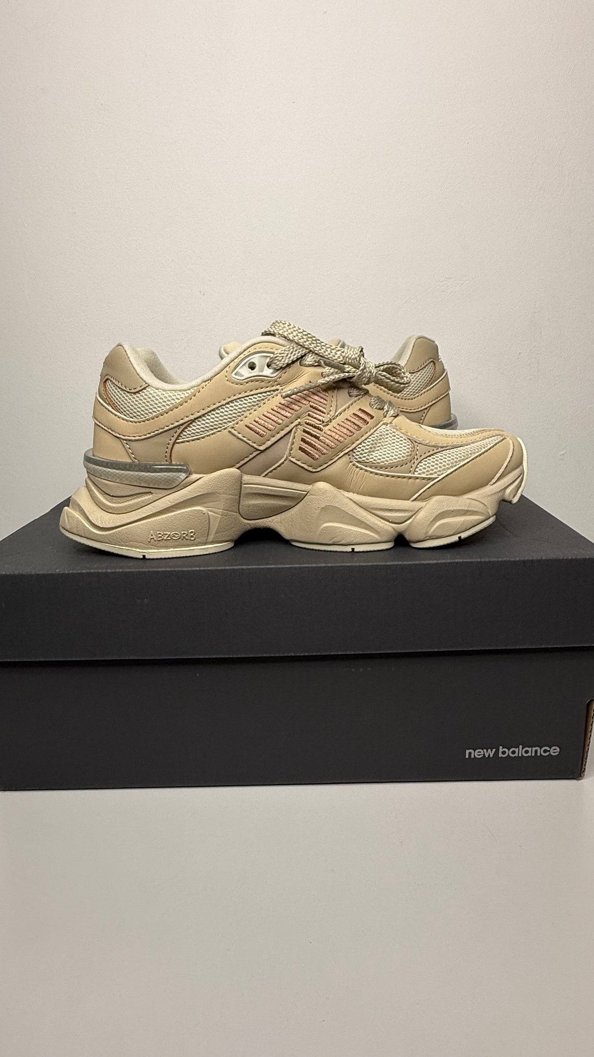 New Balance 9060 Bone Sparrow - PRONTA ENTREGA