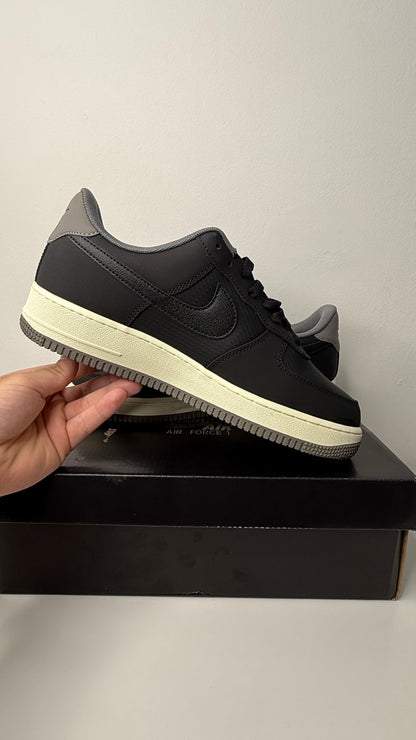 Nike Air Force 1 Low 07 LV8 Black Flat Pewter - PRONTA ENTREGA