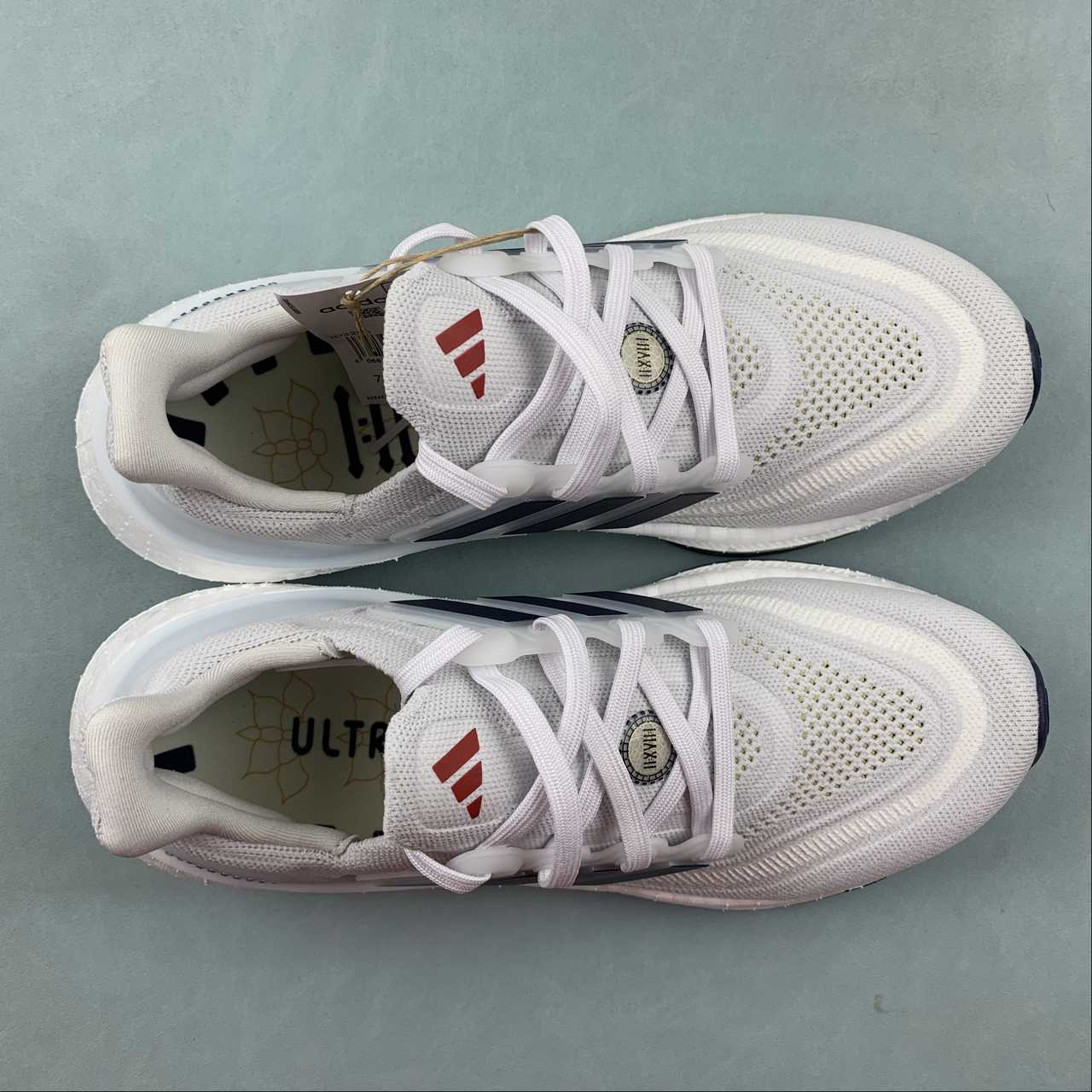 Tênis Adidas UltraBoost Light 23