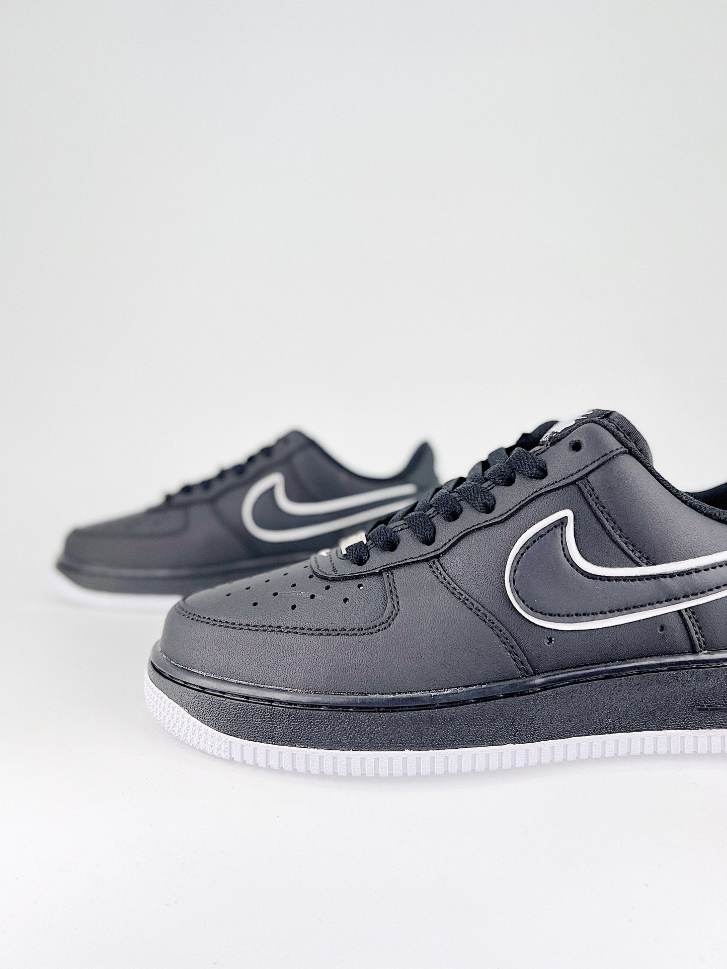 Nike Air Force 1 Low Black White