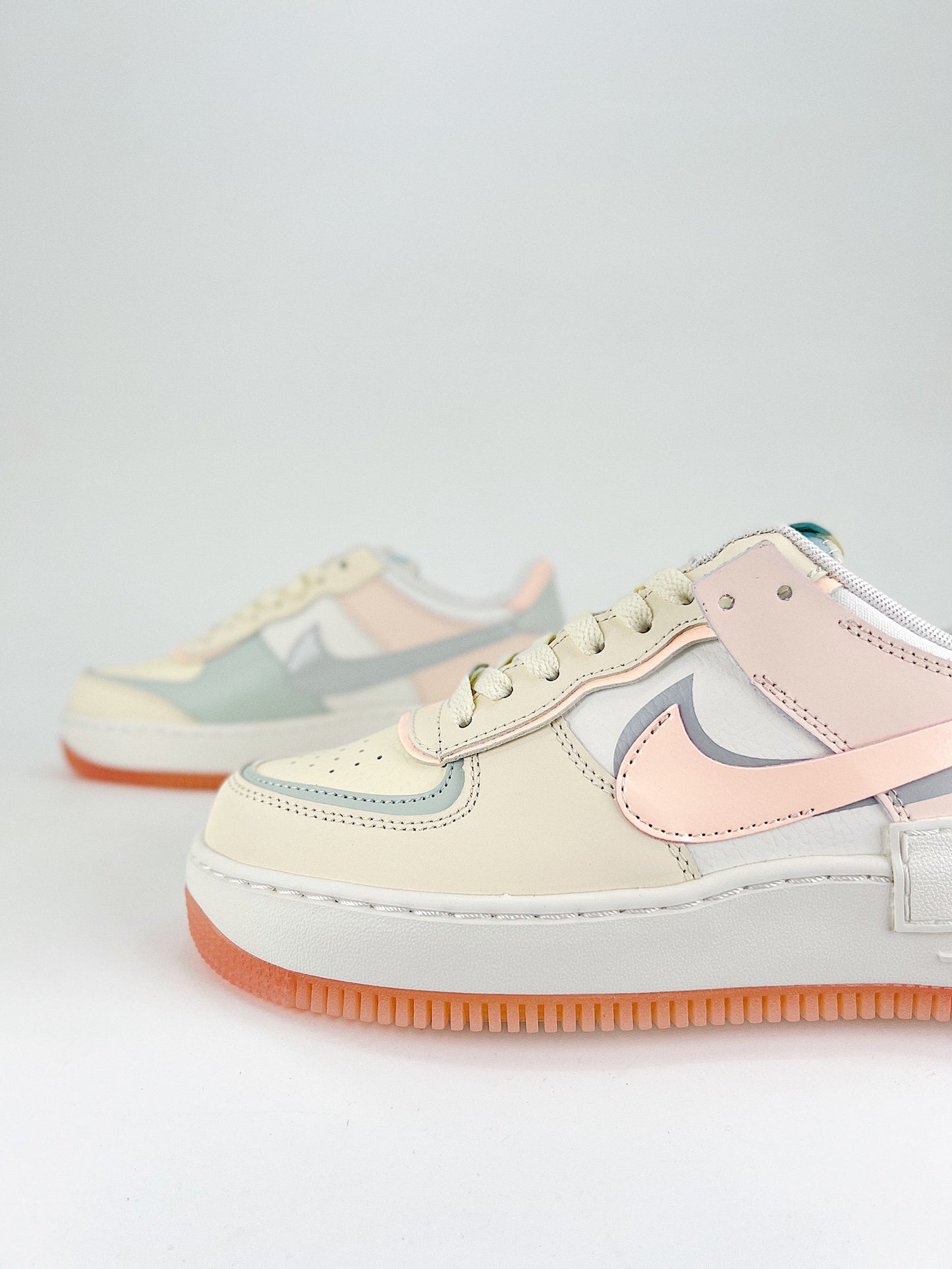 Nike Air Force 1 Shadow Coconut Milk Light Silver Sail