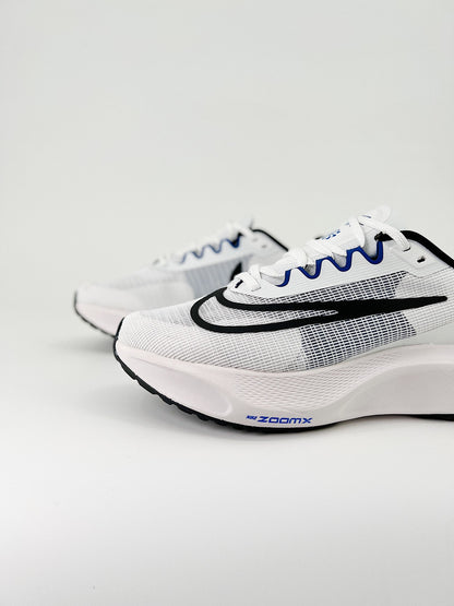 Tênis Nike Zoom Fly 5