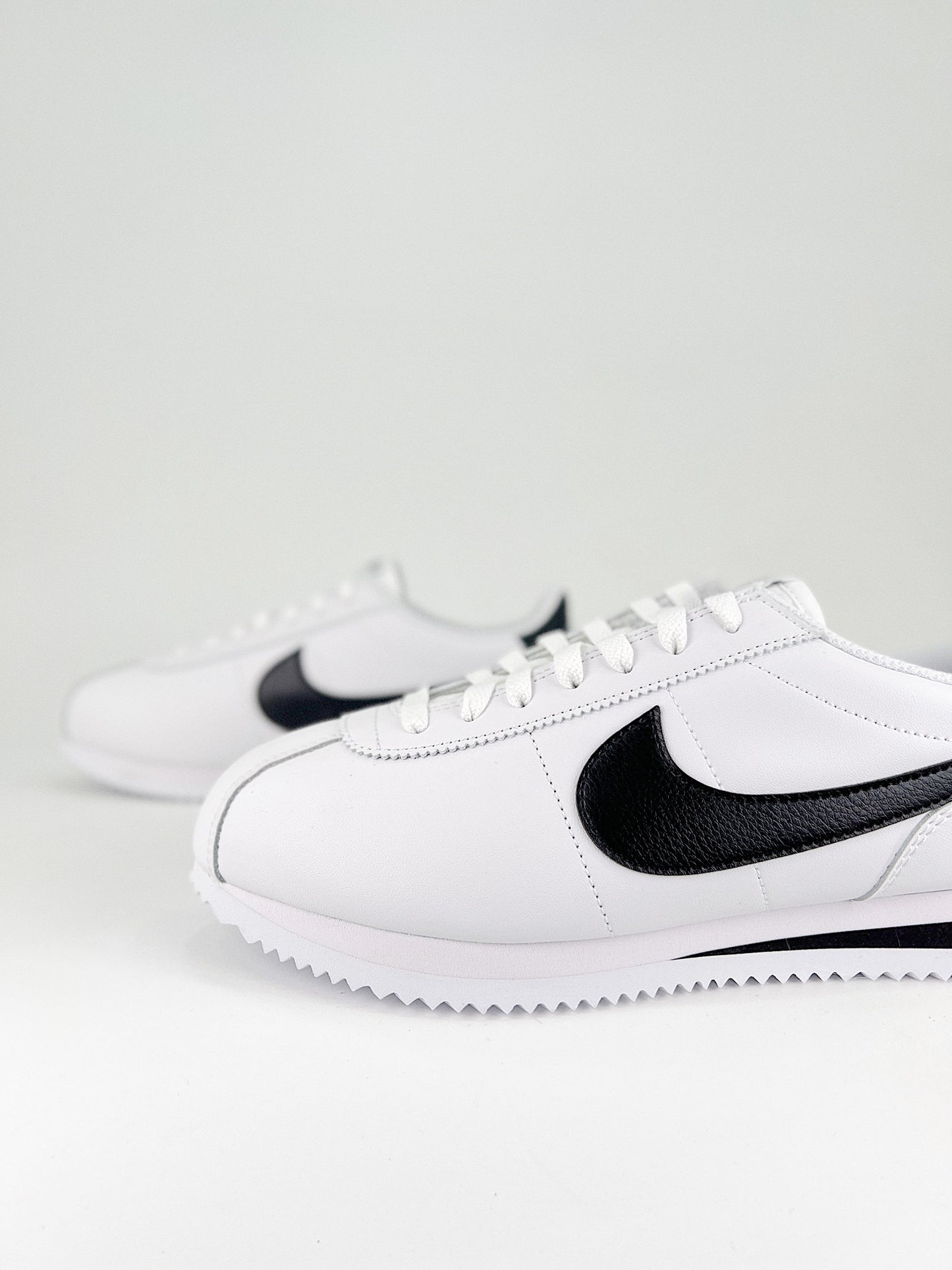 Nike Cortez White Black