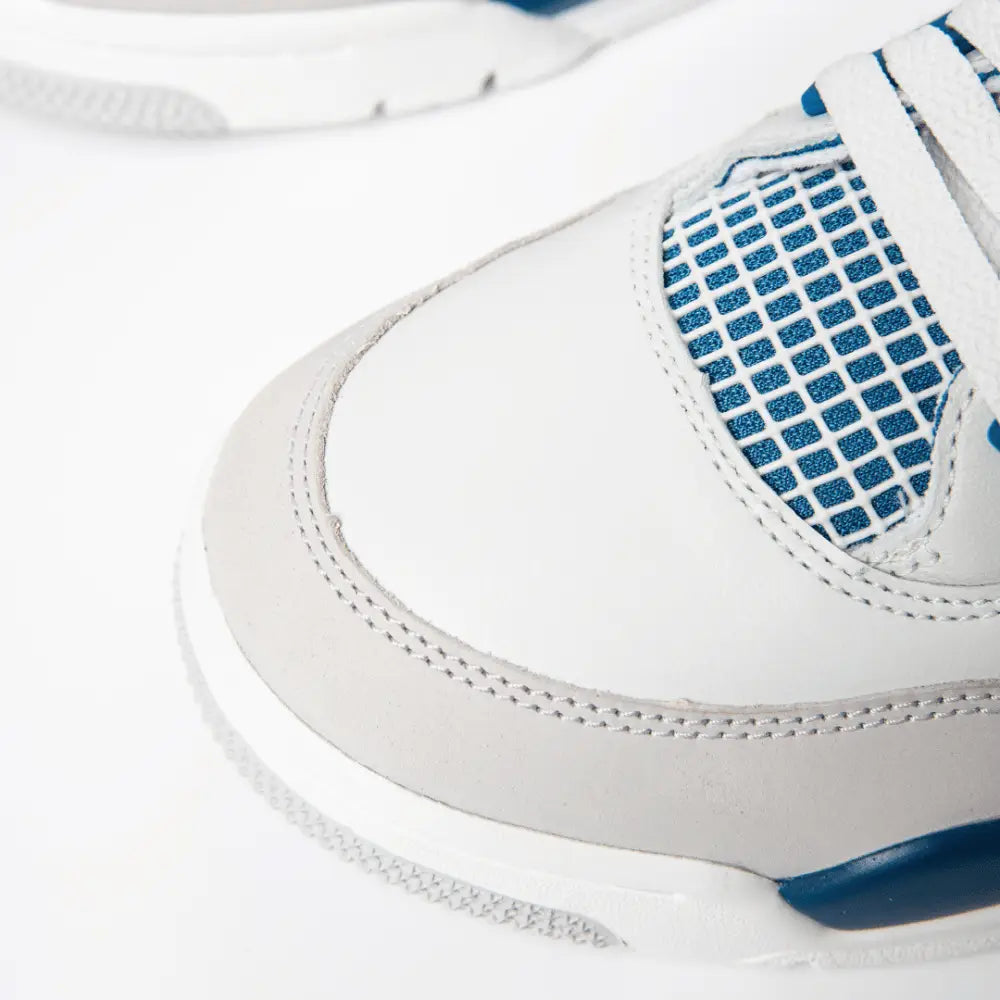 Air Jordan 4 Military Blue