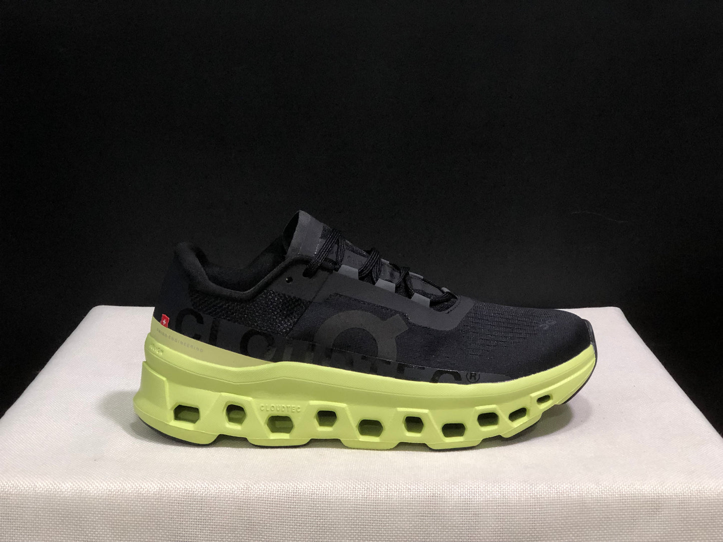 Tênis On Running Cloudmonster