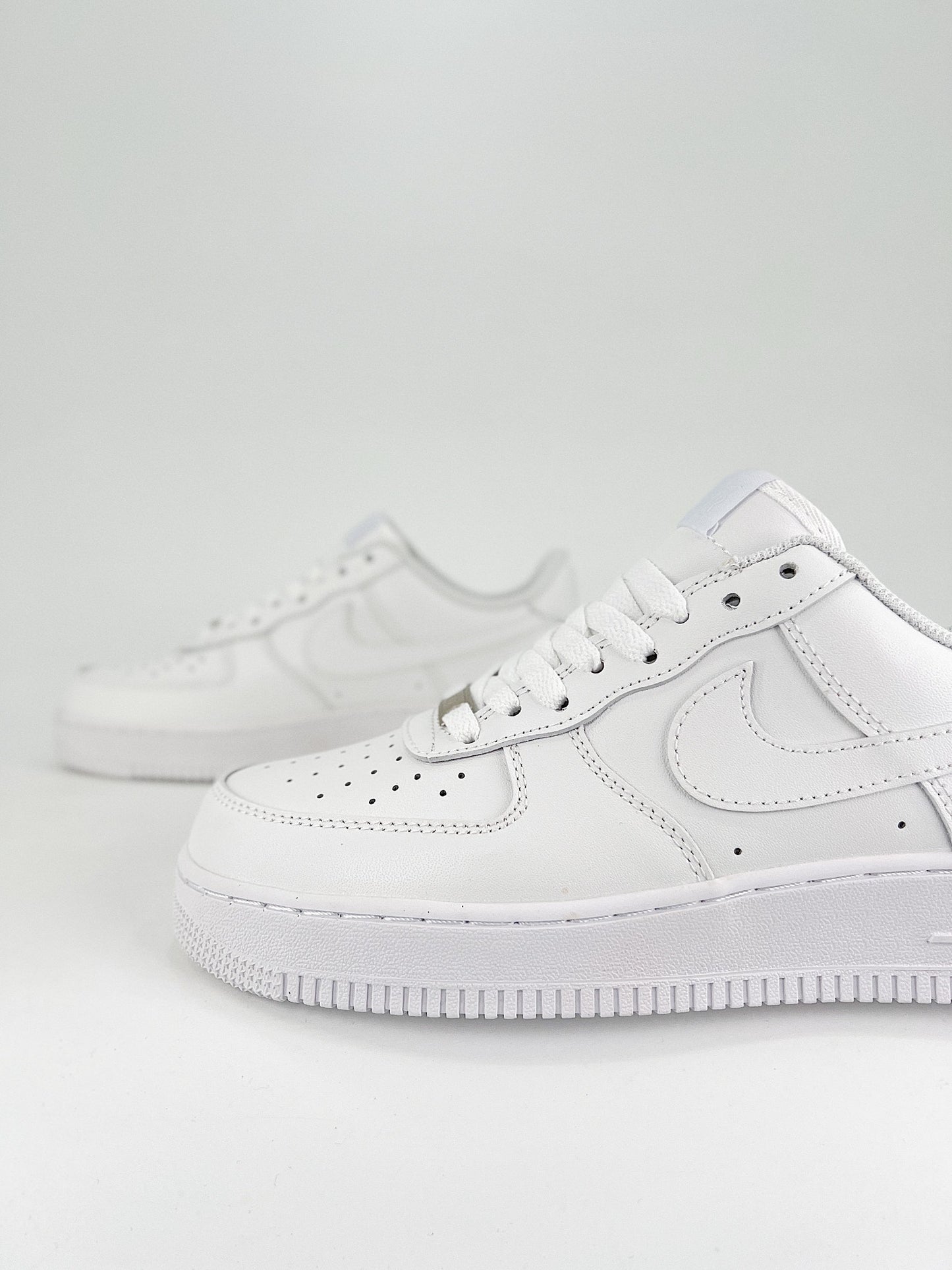 Nike Air Force 1  White