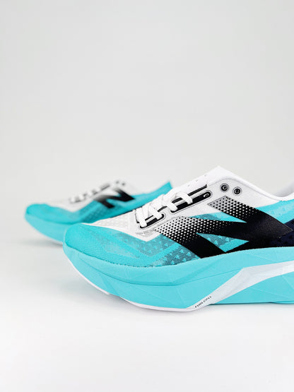 Tênis New Balance Fuelcell Supercomp Elite V4