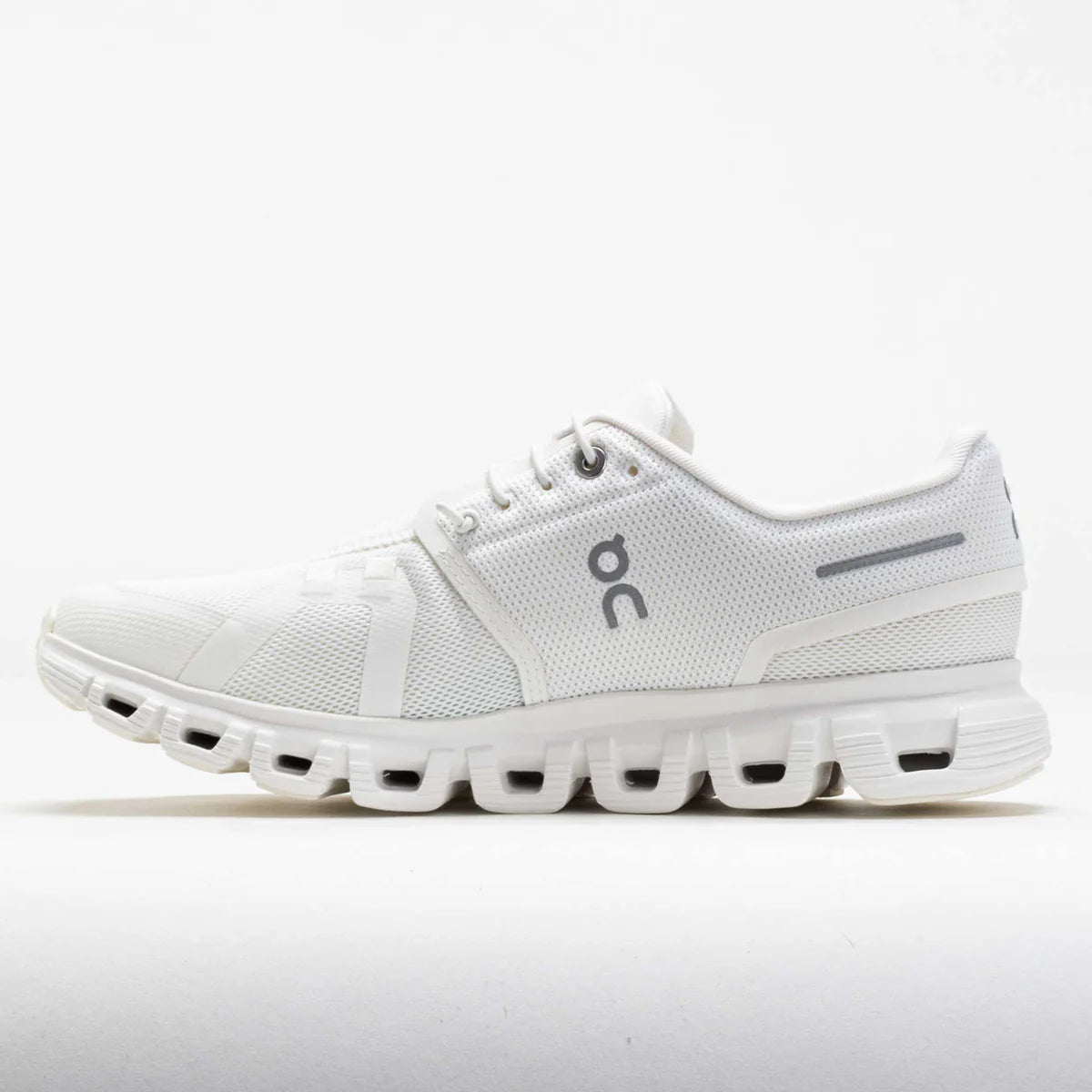 On Running Cloud 6 All White