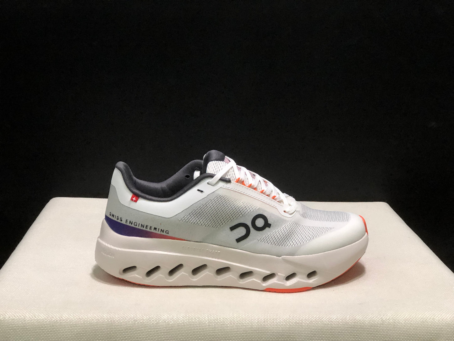 Tênis On Running Cloudsurfer Next