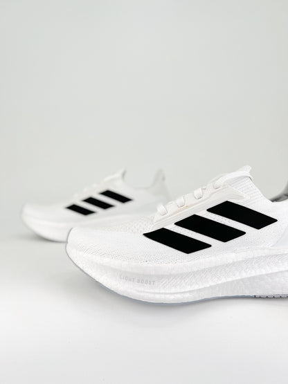 Tênis Adidas Ultraboost 5x