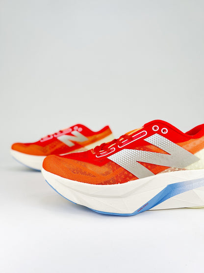 Tênis New Balance Fuelcell Supercomp Elite V4