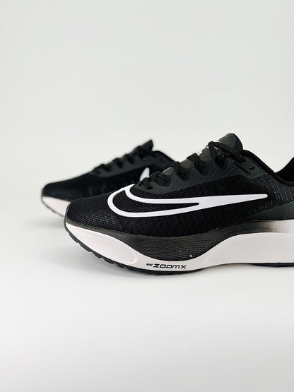 Tênis Nike Zoom Fly 5