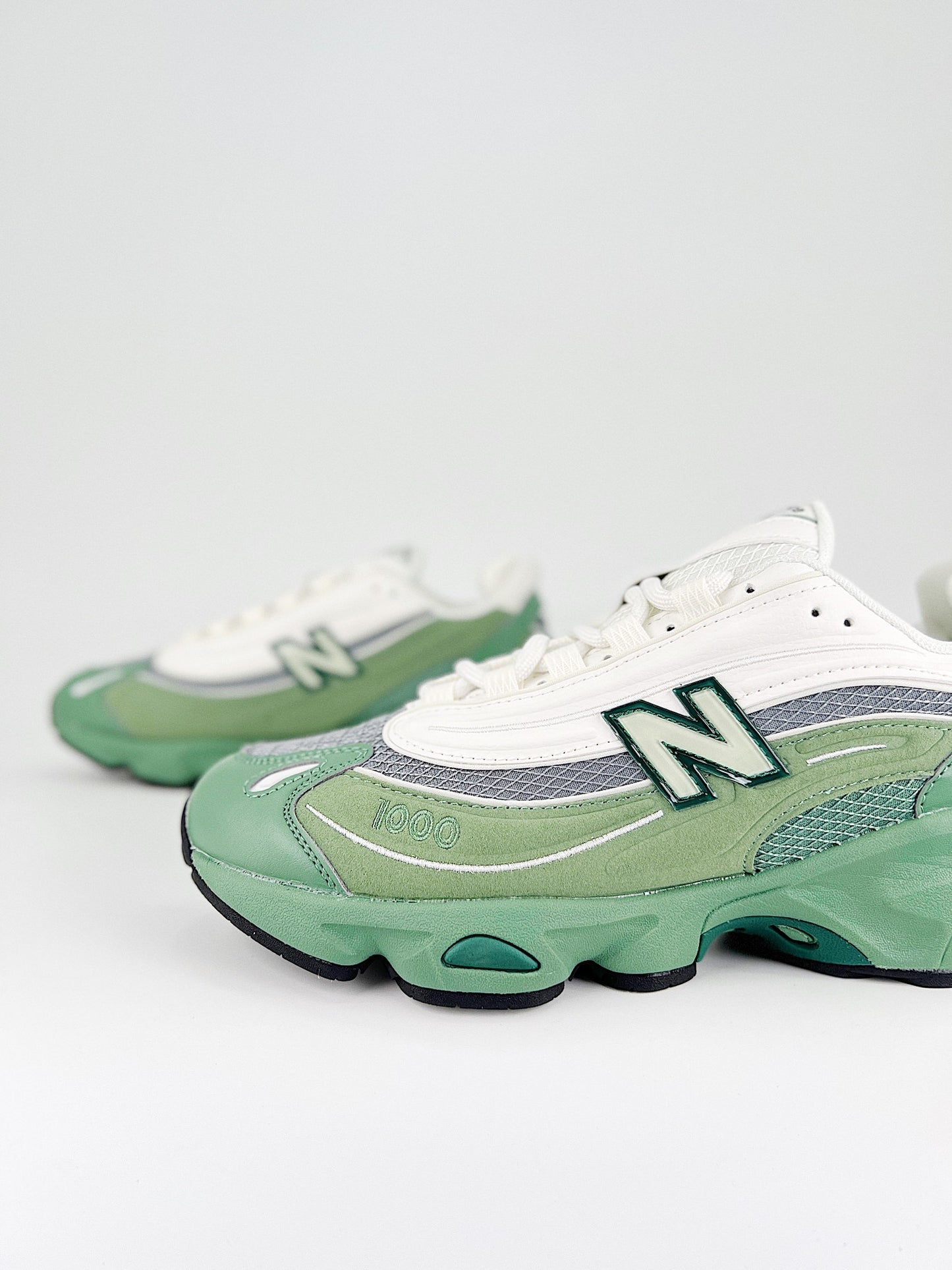 New Balance 1000 Mallard Green Sea Salt