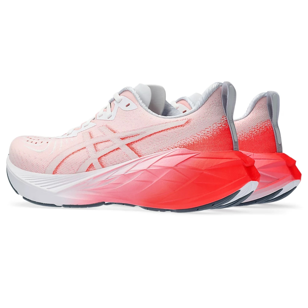 Tênis Asics Novablast 4