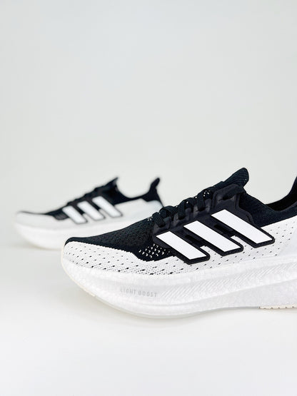 Tênis Adidas Ultraboost 5