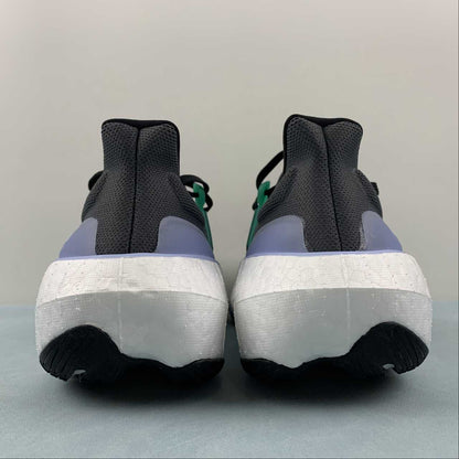 Tênis Adidas UltraBoost Light 23