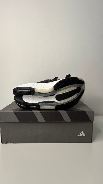 Tênis Adidas UltraBoost Light 23 - PRONTA ENTREGA