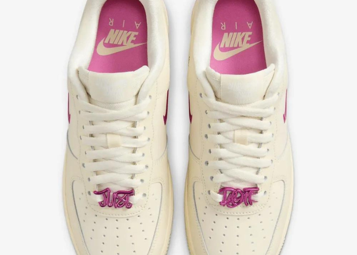 Nike Air Force 1 Low SE Coconut Milk Playful Pink