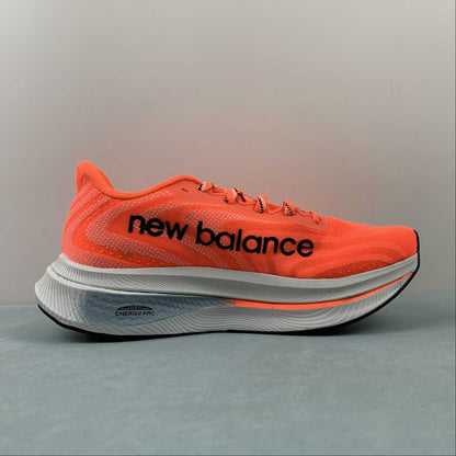 Tênis New Balance Fuelcell Supercomp Trainer V2