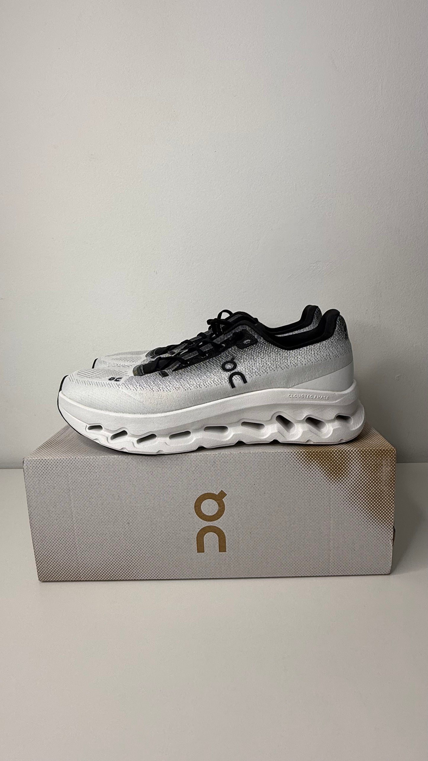 Tênis On Running Cloudtilt - PRONTA ENTREGA