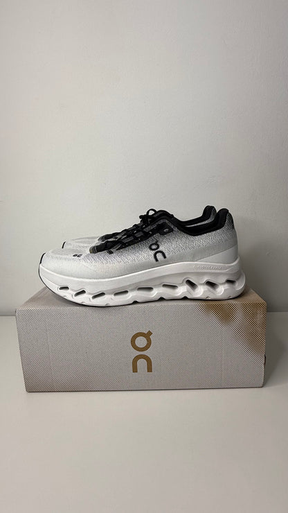 Tênis On Running Cloudtilt - PRONTA ENTREGA