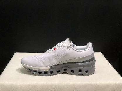 Tênis On Running Cloudmonster 2