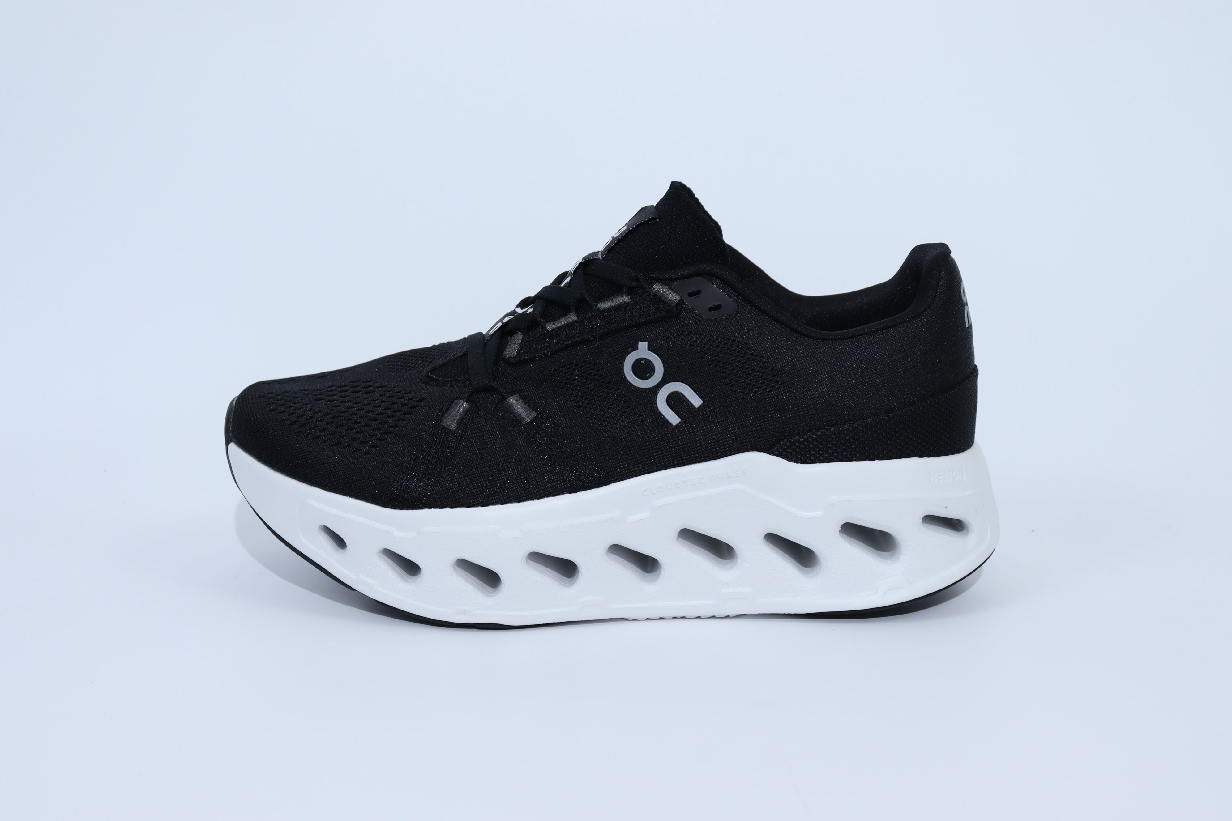 On Running Cloudeclipse Black White