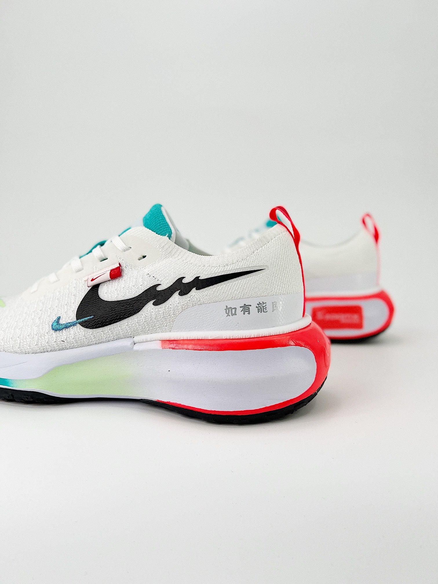 Tênis Nike Invincible 3