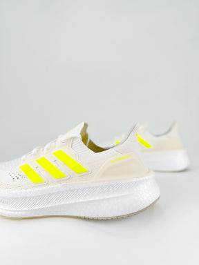 Tênis Adidas Ultraboost 5