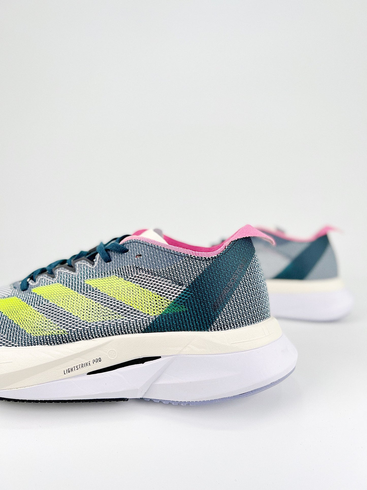 Tênis Adizero Boston 12