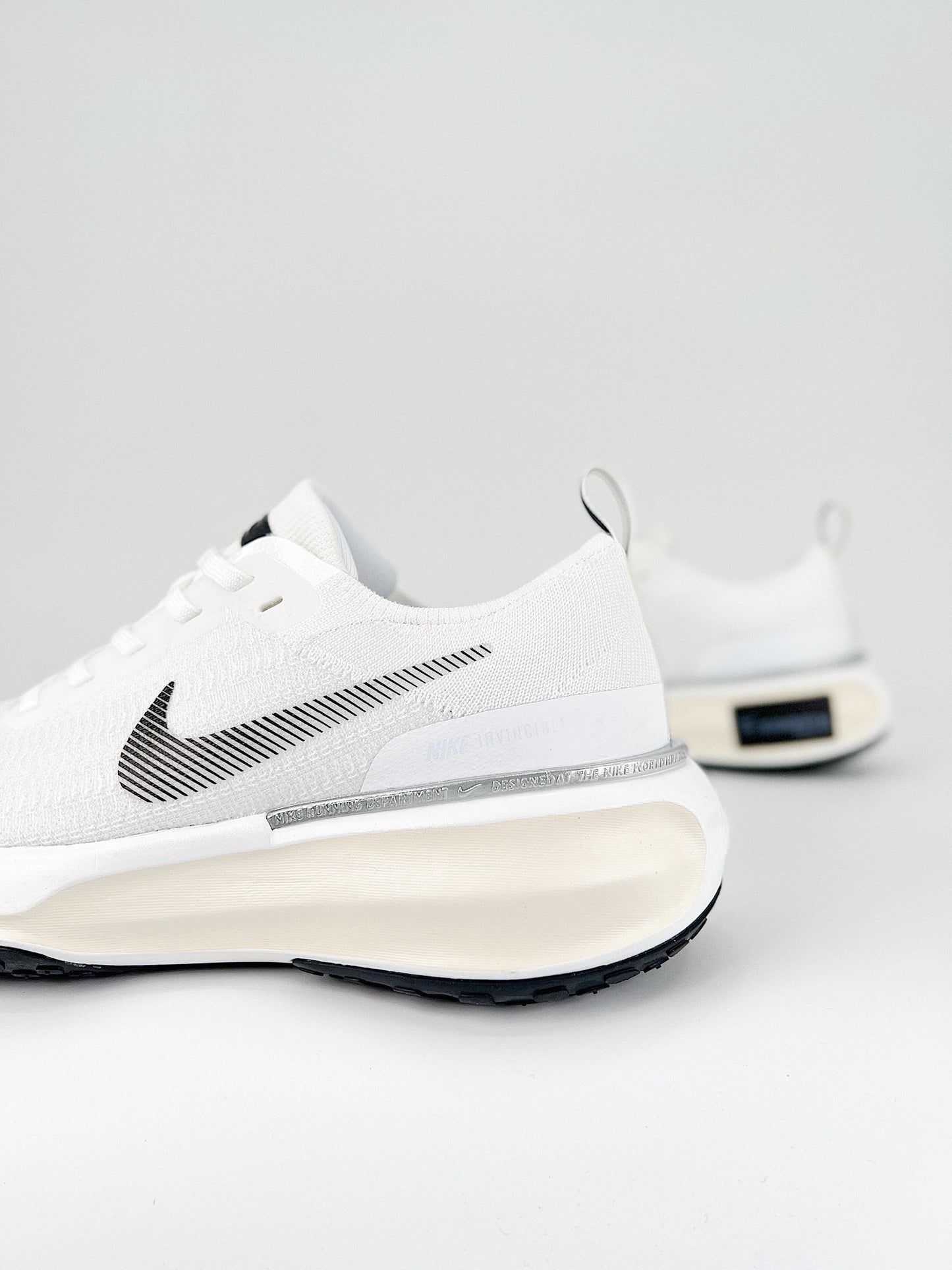 Tênis Nike Invincible 3