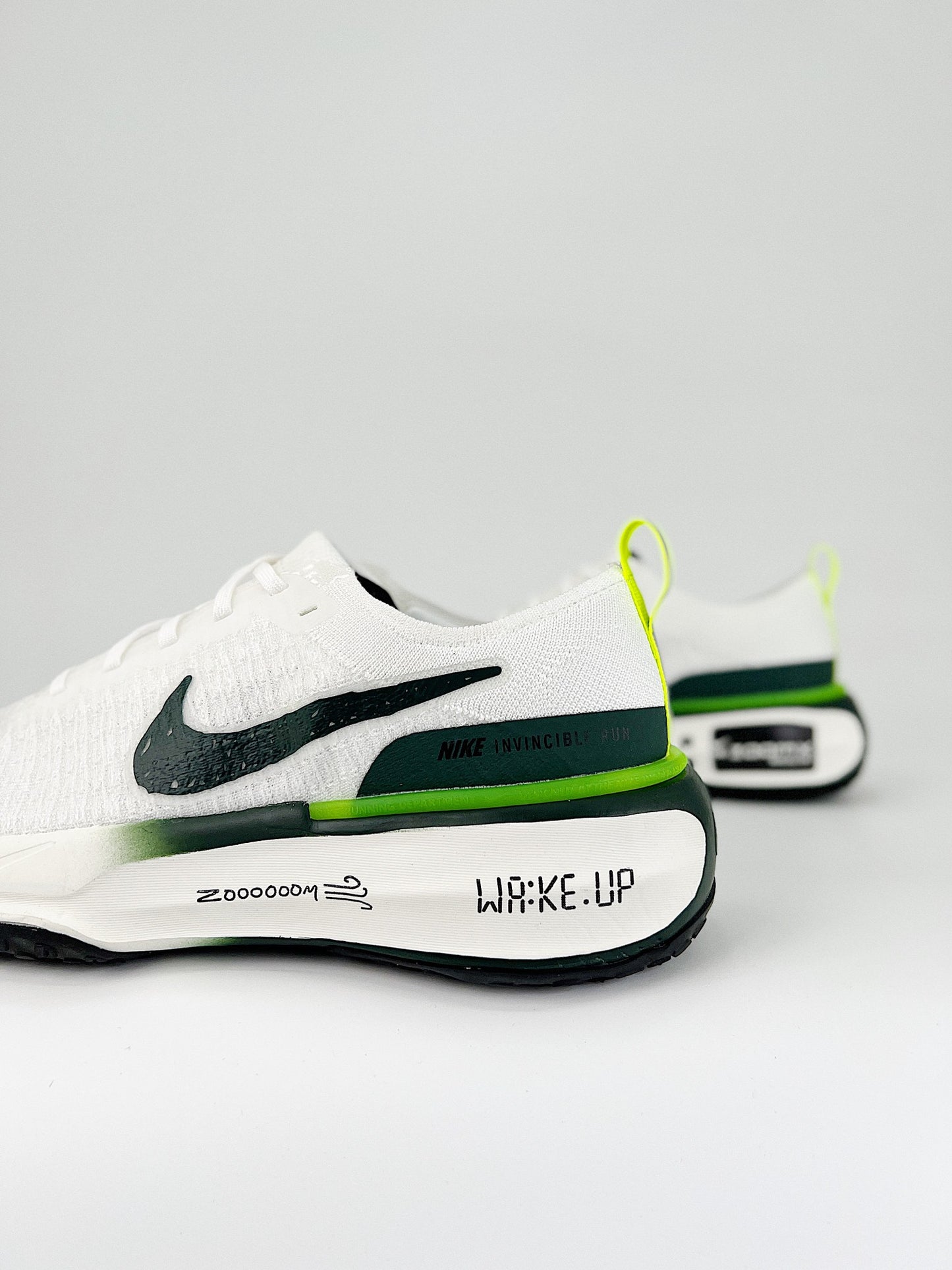 Tênis Nike Invincible 3