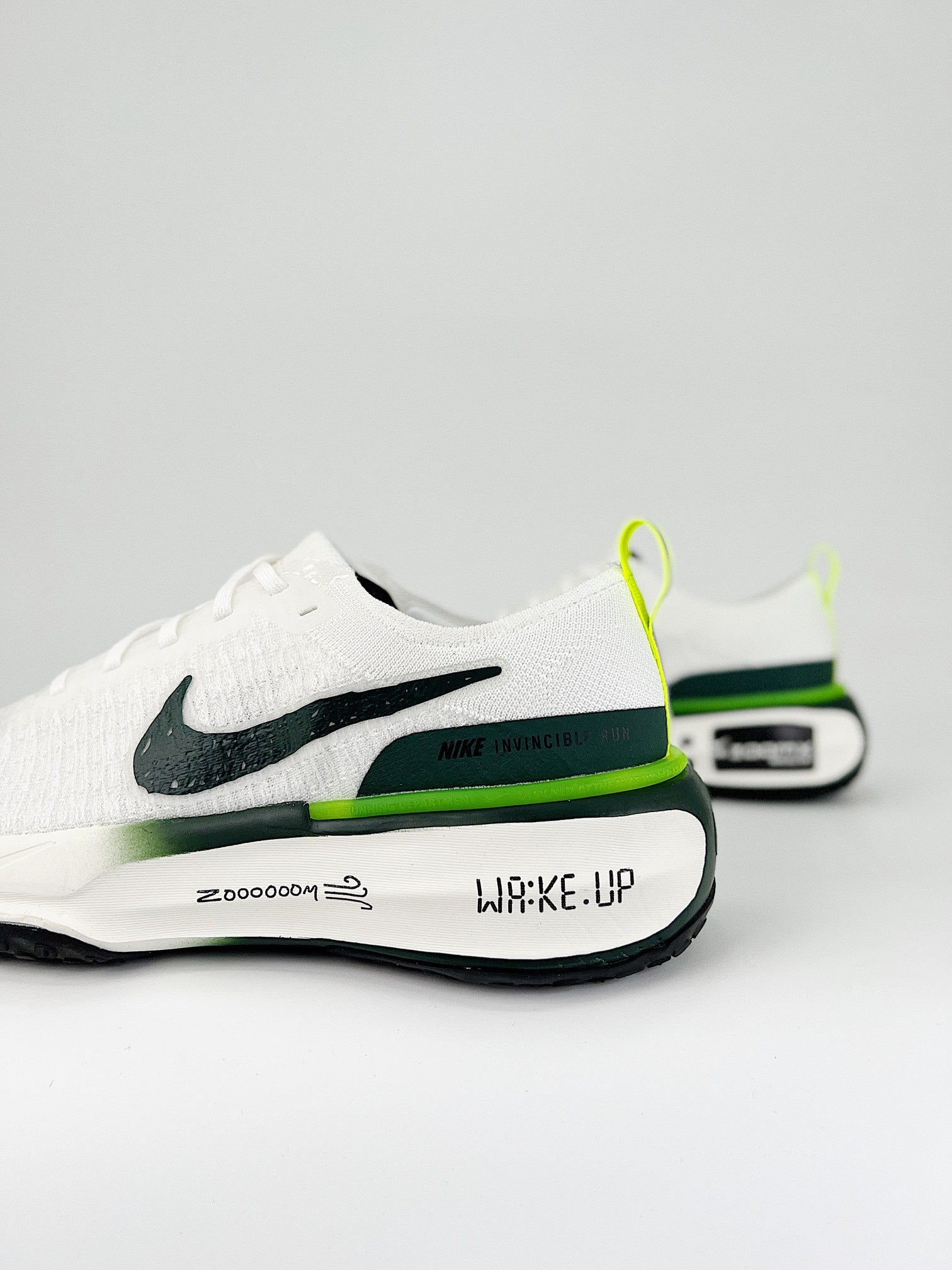 Tênis Nike Invincible 3