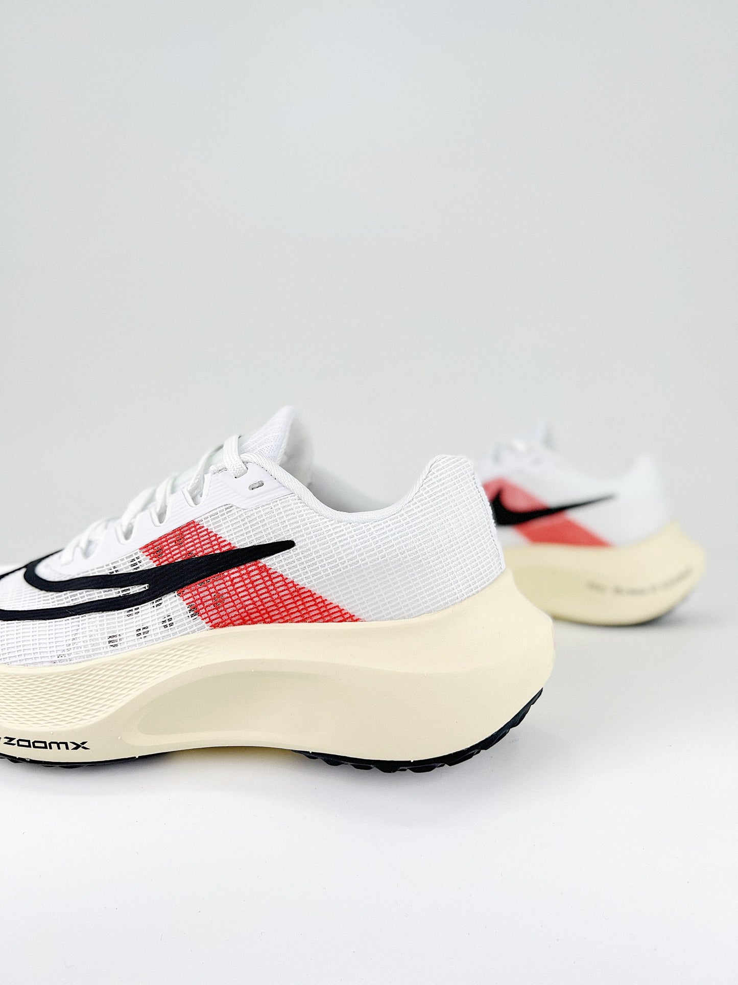 Tênis Nike Zoom Fly 5