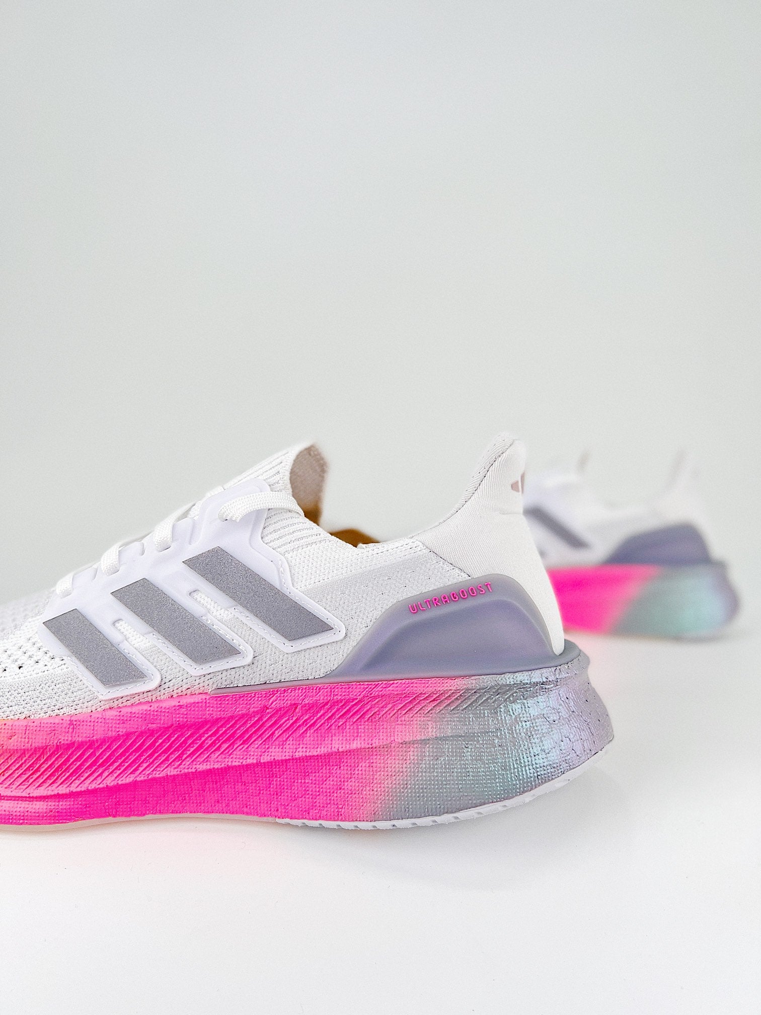 Tênis Adidas Ultraboost 5
